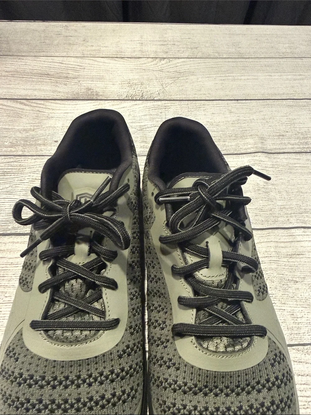Men’s Born Primitive Savage Training Sneakers tactical green/black size 10.5